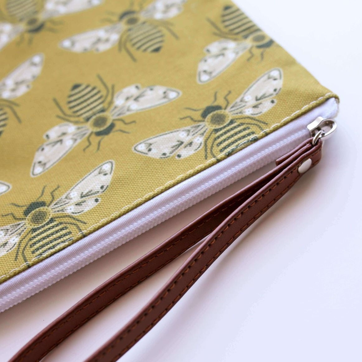 Busy Bee Pouch