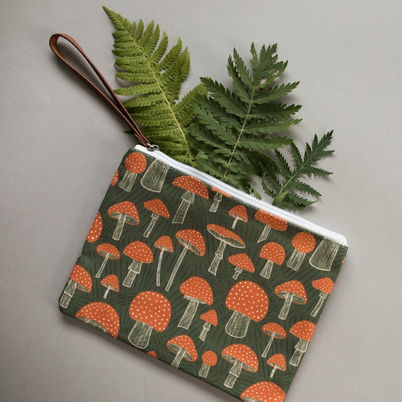 Mushroom Pouch