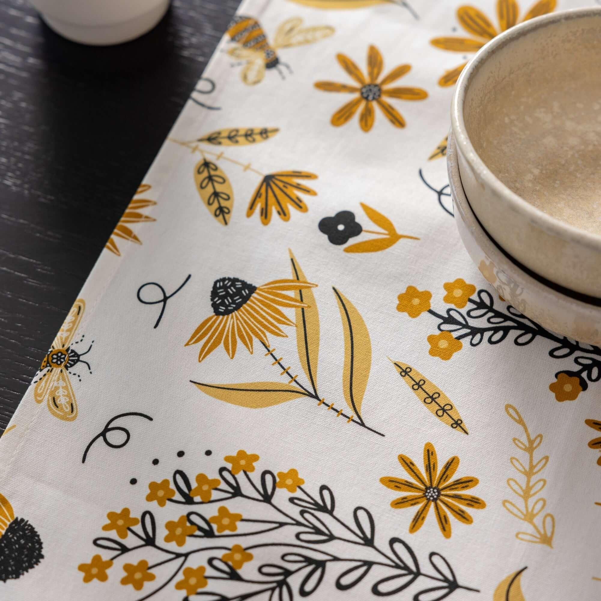 Bee Garden Table Runner - Gingiber