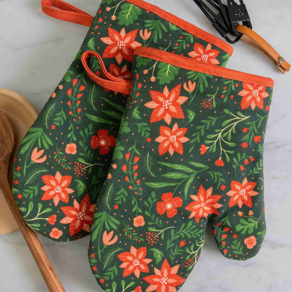 Christmas Forest Oven Mitts (Set of 2)