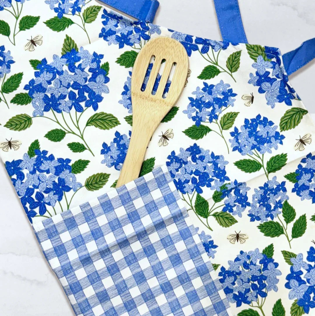 Apron - Gingiber floral apron with adjustable neck strap, large pocket, cotton canvas, 29" L x 26" W, tie back, 100% cotton, imported