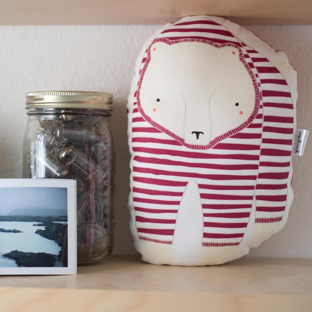 Striped bear pillow kit