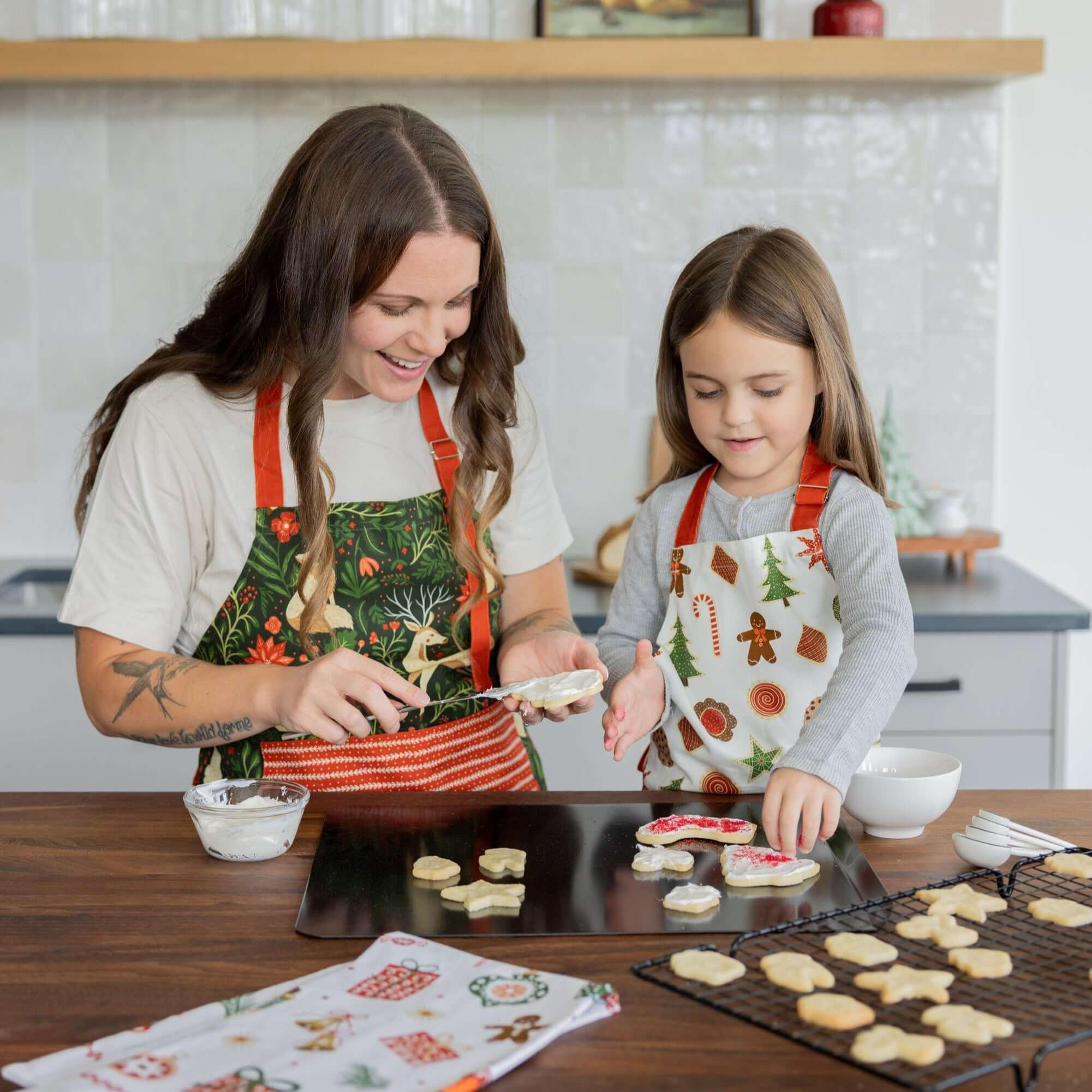 Child Christmas Cookies Apron (REDIRECT) - Gingiber